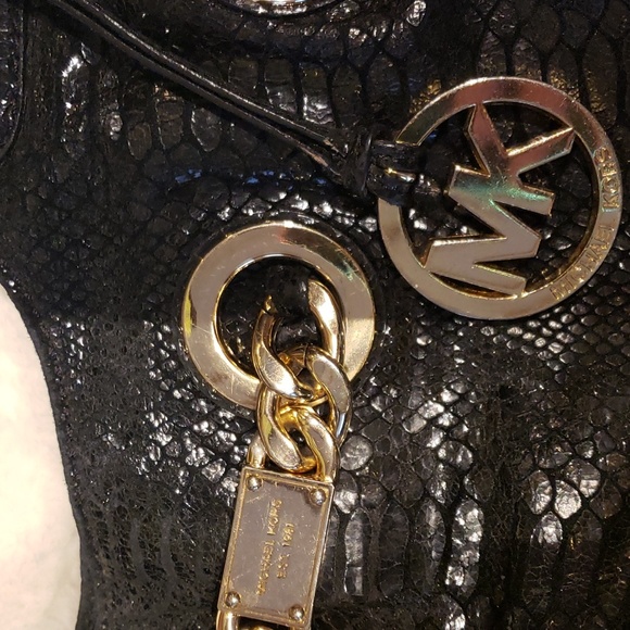 MICHAEL KORS BLACK WITH GOLD CHAIN BAG leather - Picture 6 of 9
